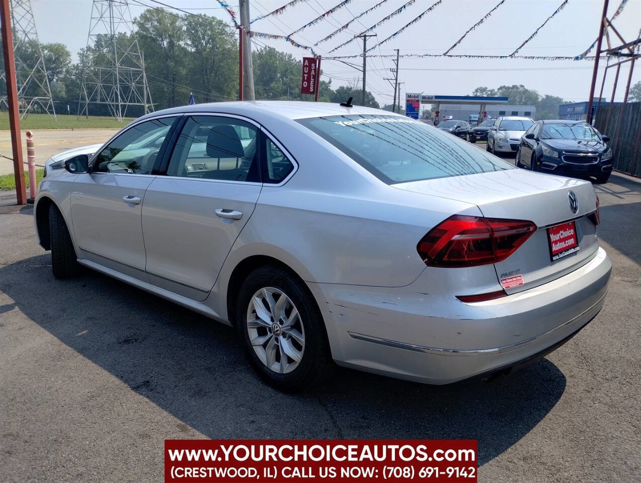 Used 2017 Volkswagen Passat 1.8T S image 3