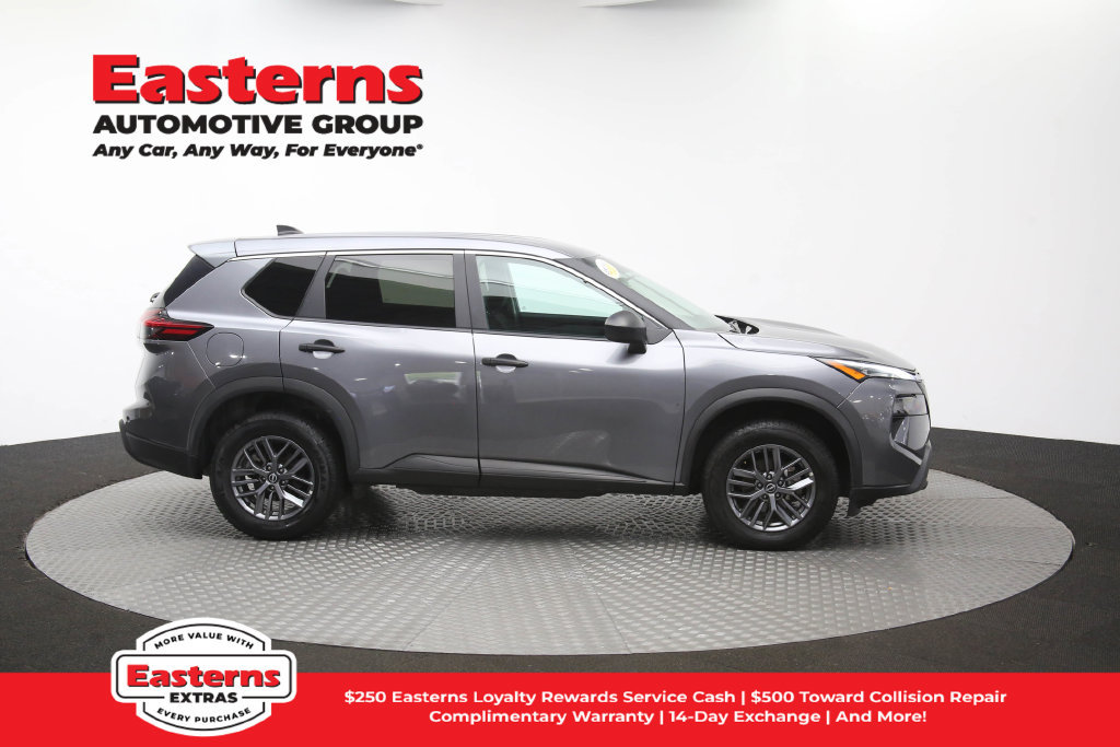 Used 2024 Nissan Rogue S AWD/4WD image 44