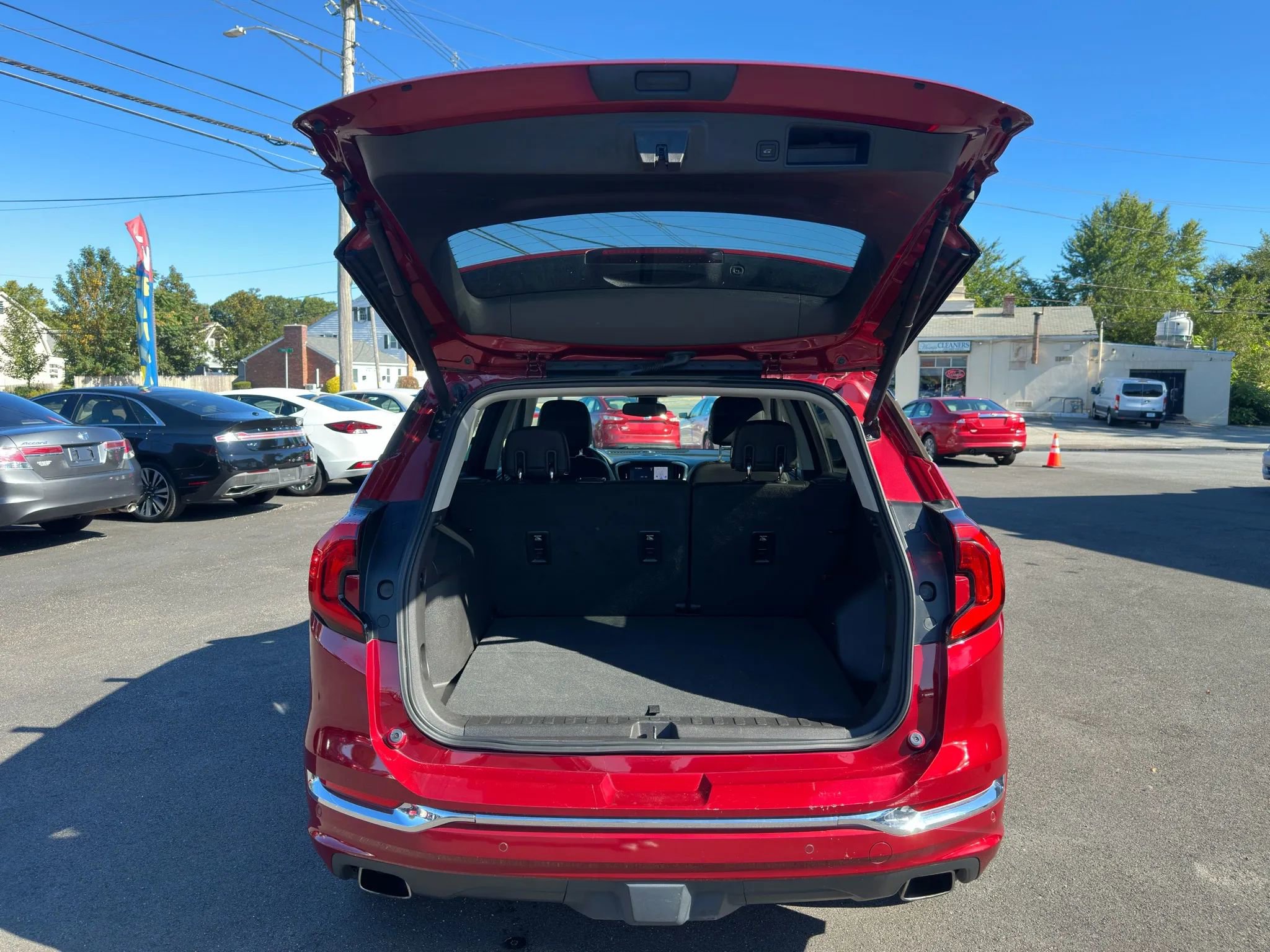 Used 2019 GMC Terrain Denali w/ Advanced Safety Package image 6