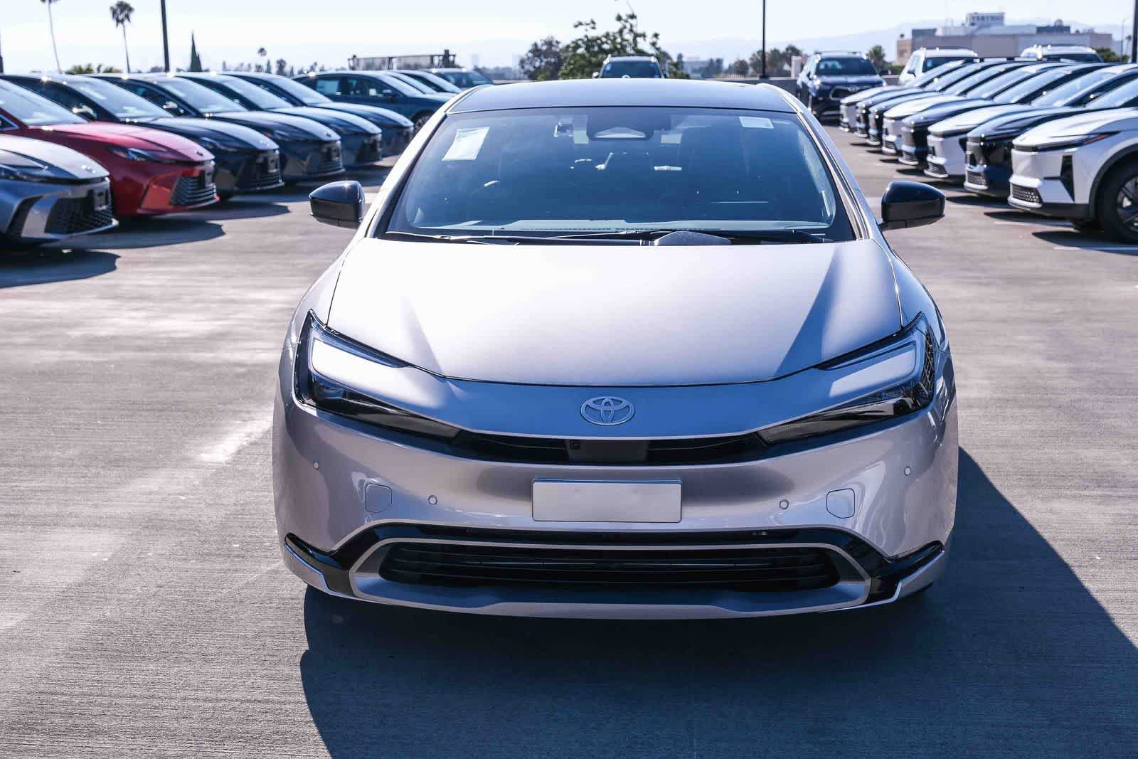 New 2025 Toyota Prius Limited FWD image 2