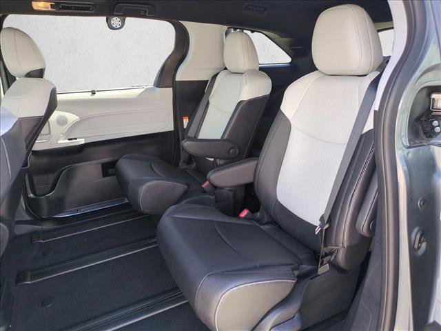 New 2026 Toyota Sienna XSE FWD image 15