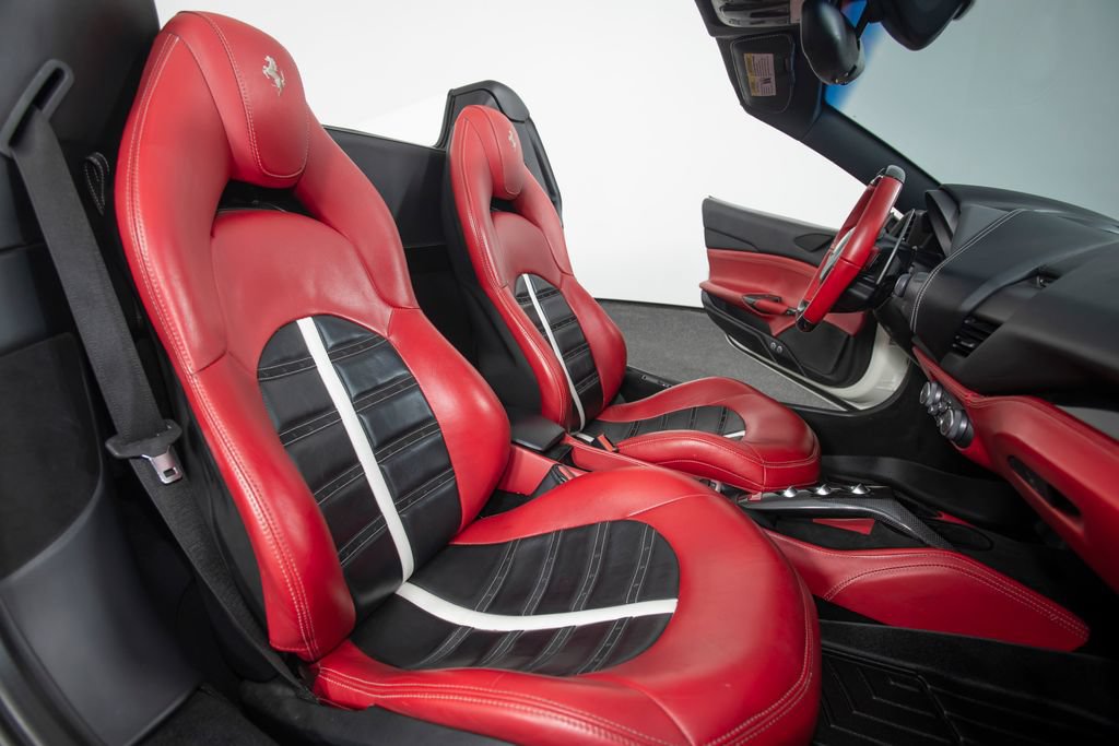 Used 2017 Ferrari 488 Spider RWD image 59