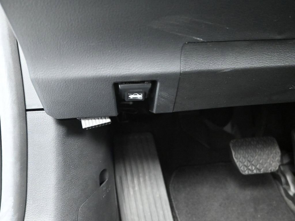 Used 2024 MAZDA CX-50 AWD 2.5 S w/ Premium Package image 12