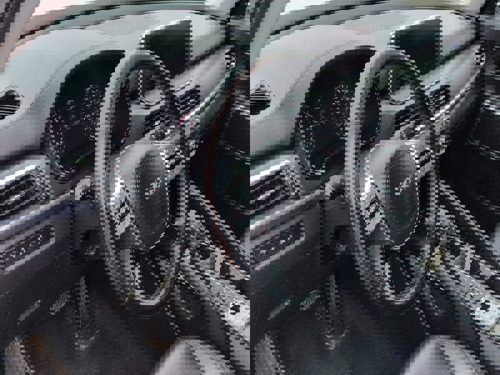 Used 2022 Kia Telluride LX image 10