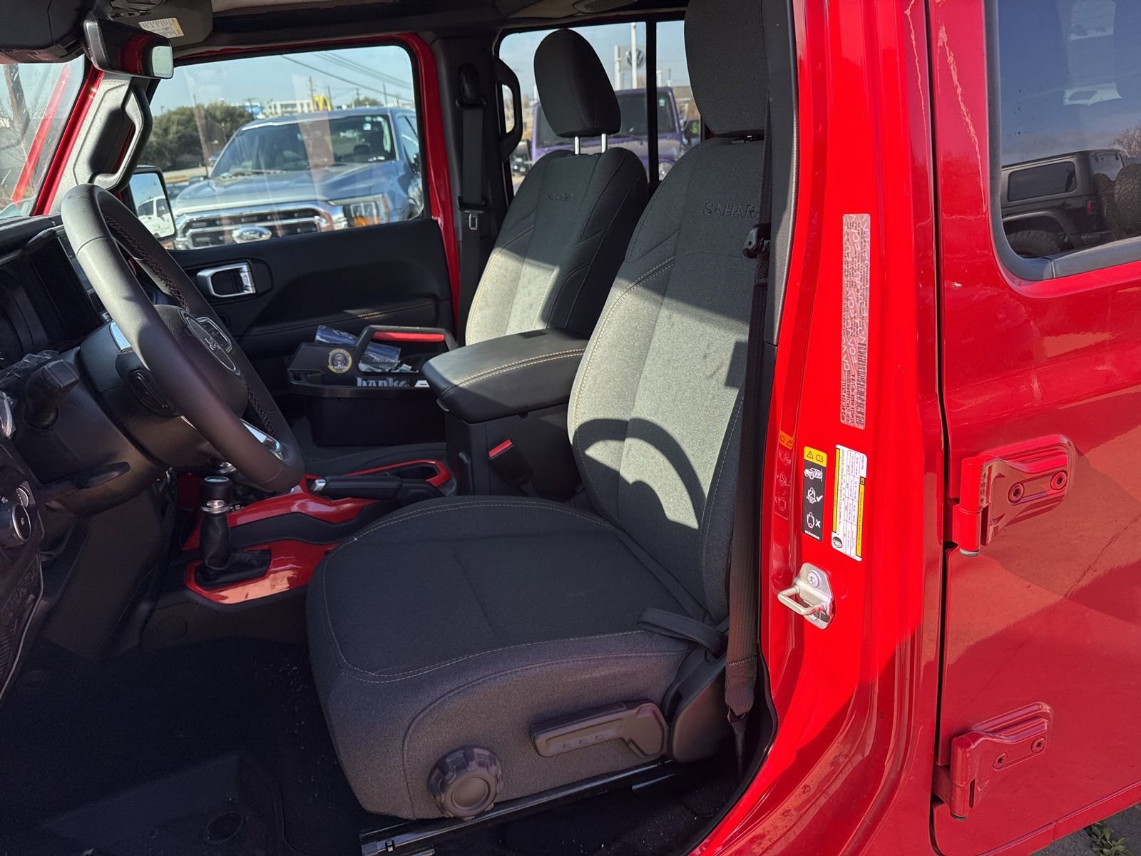 Used 2024 Jeep Wrangler Sahara w/ Technology Group image 11