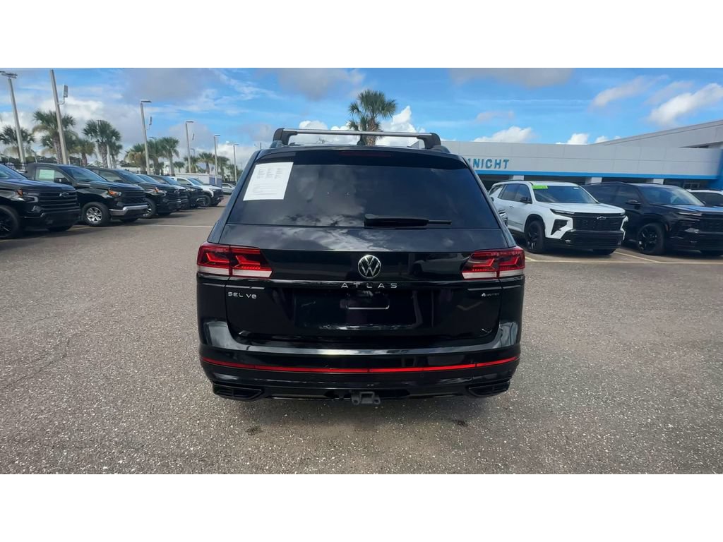Used 2023 Volkswagen Atlas SEL R-Line AWD/4WD image 3