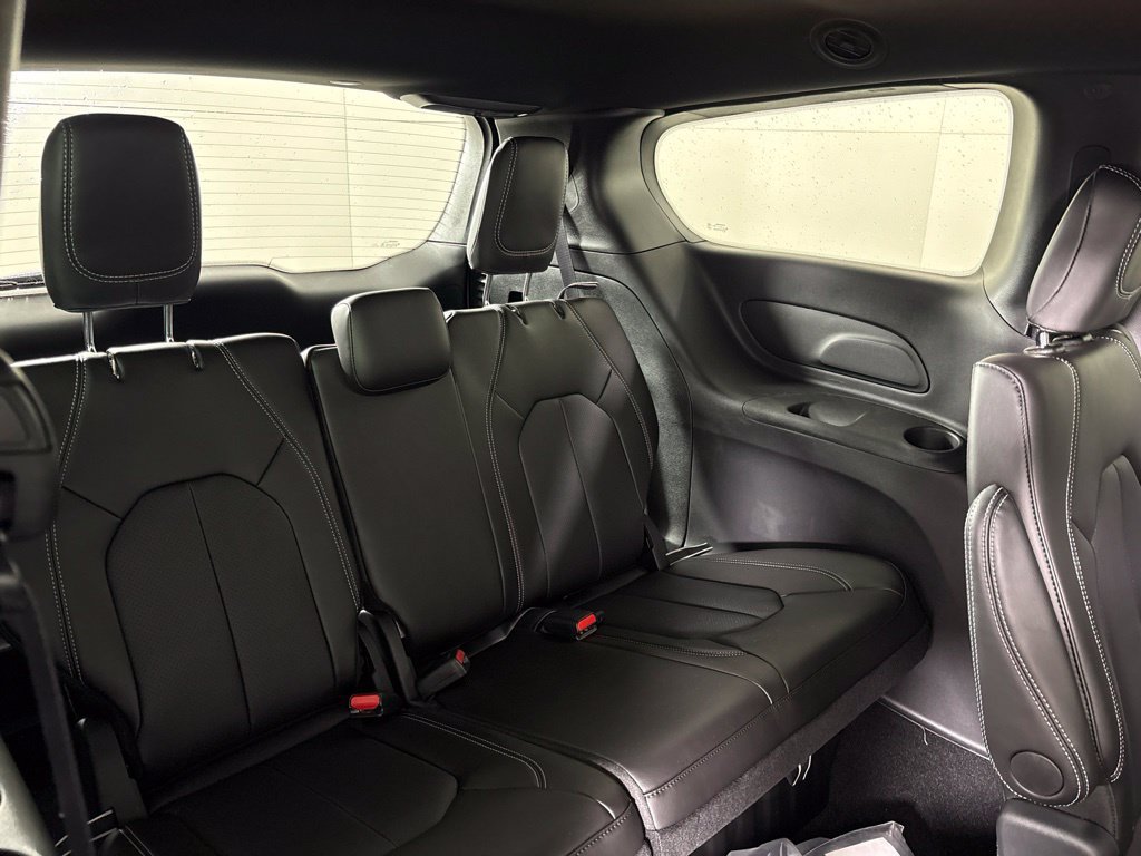 New 2027 Chrysler Pacifica LX FWD image 21