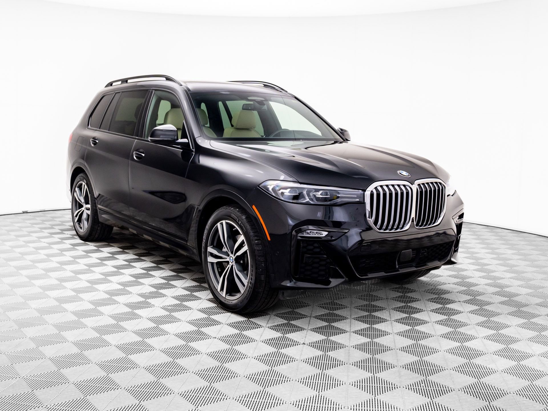 Used 2021 BMW X7 xDrive40i w/ M Sport Package image 8