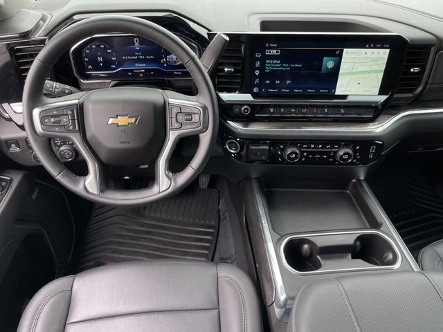 Used 2025 Chevrolet Silverado 2500 LTZ w/ LTZ Convenience Package image 11