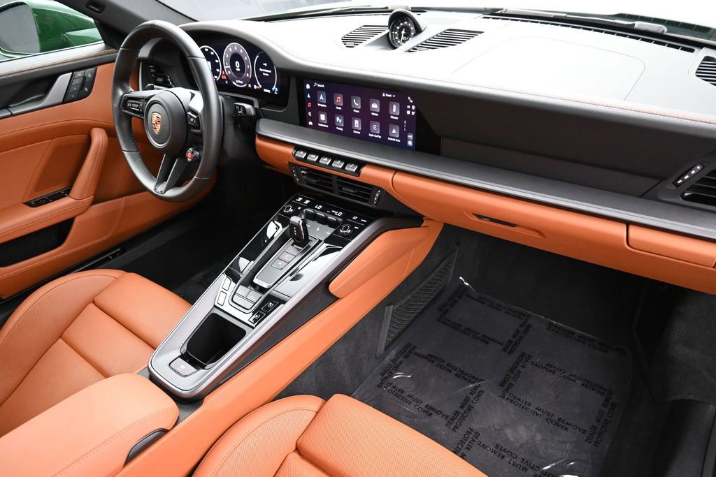 Certified 2025 Porsche 911 Carrera RWD image 31