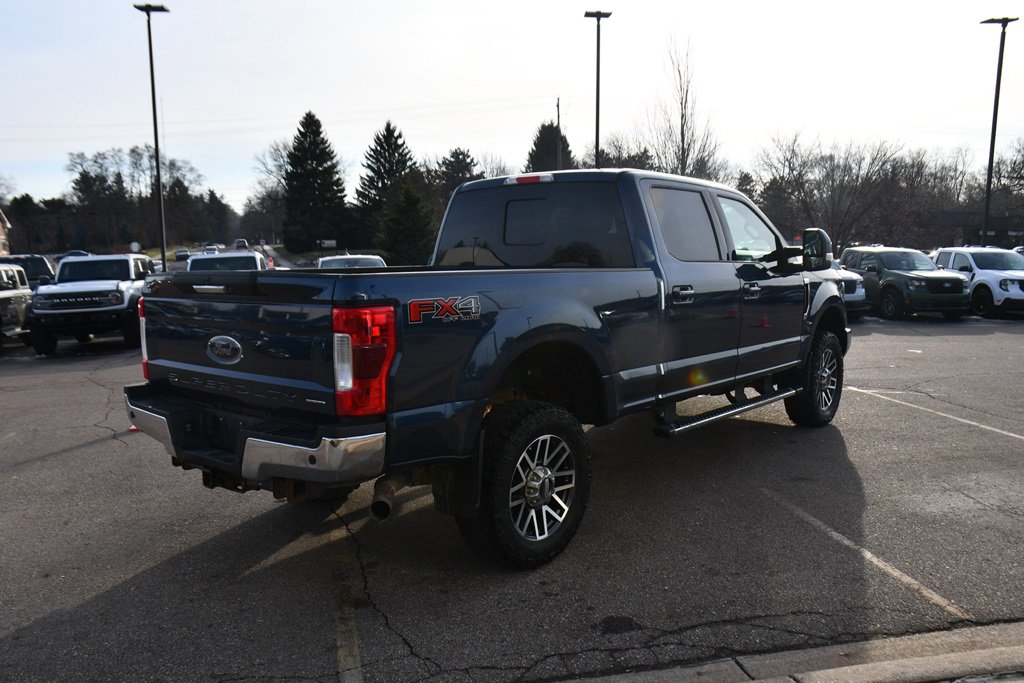Used 2017 Ford F350 Lariat image 6