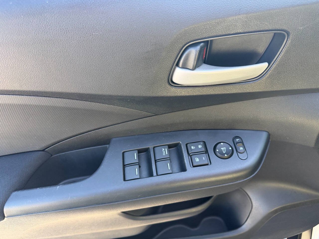 Used 2016 Honda CR-V SE image 27