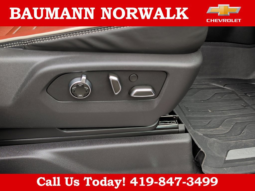 Used 2025 GMC Sierra 2500 Denali Ultimate AWD/4WD image 34