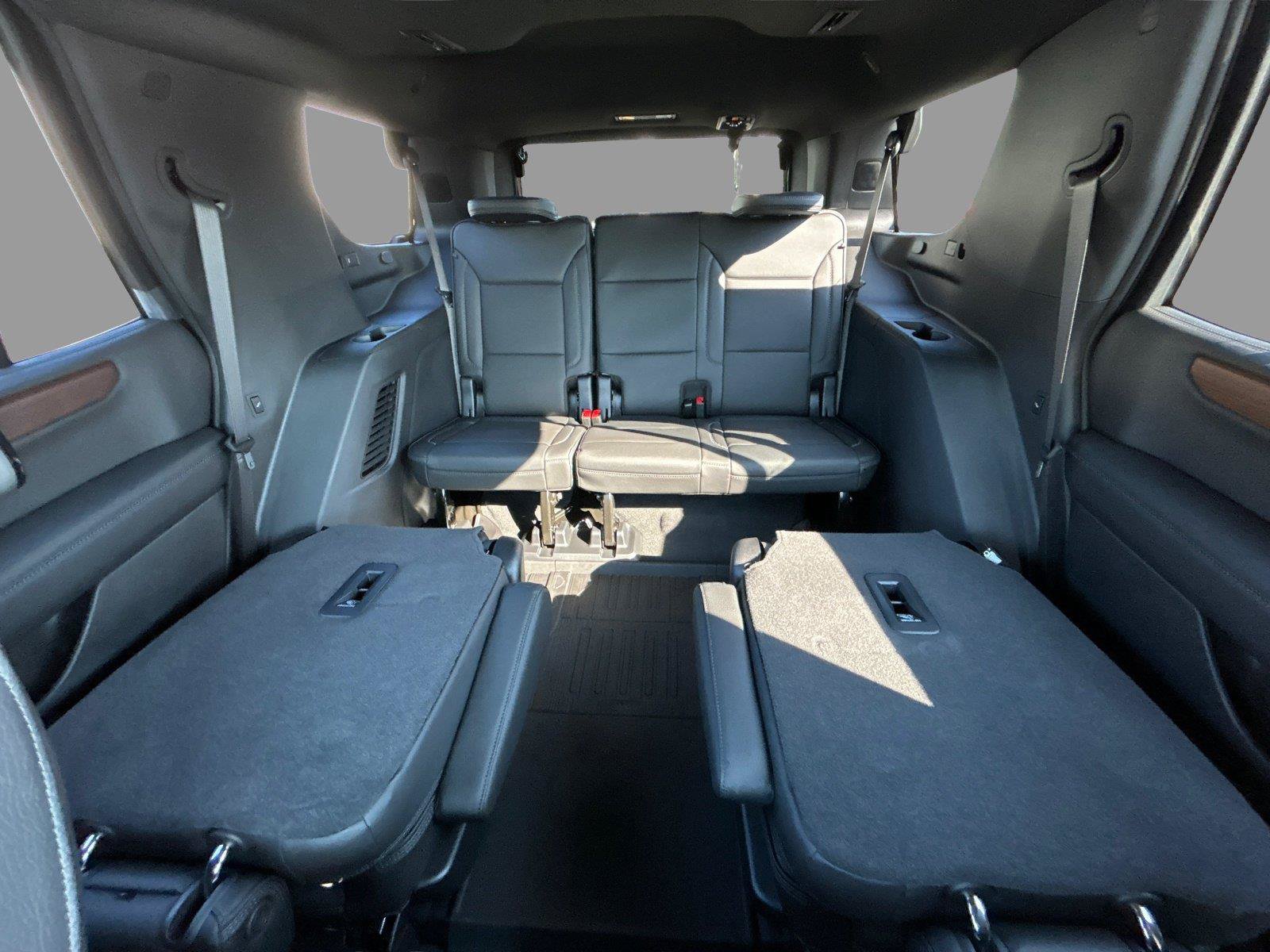 New 2026 GMC Yukon Denali w/ Denali Reserve Package AWD/4WD image 30
