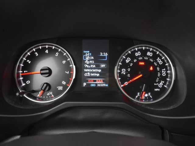 Used 2022 Toyota RAV4 LE FWD image 13