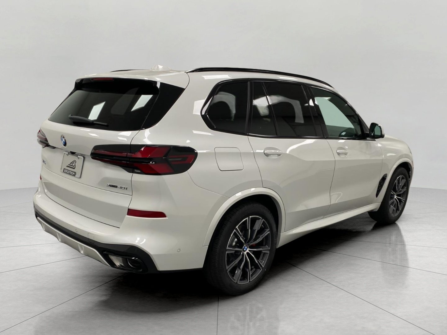 New 2026 BMW X5 xDrive40i w/ Executive Package AWD/4WD image 3