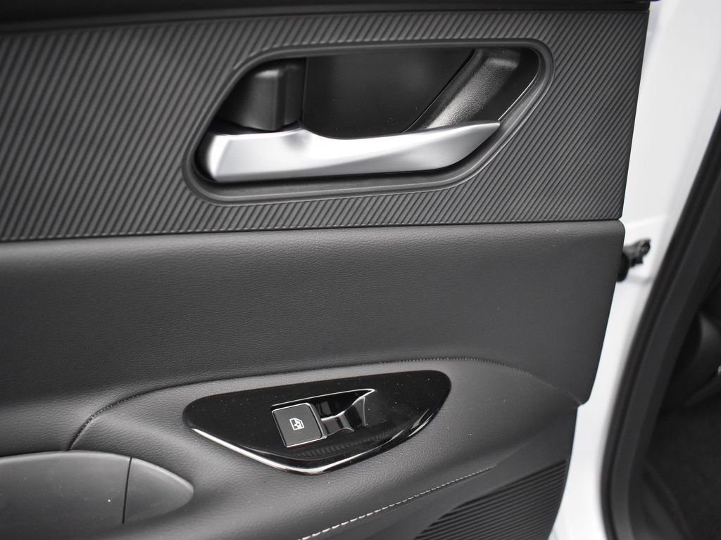 New 2025 Nissan Murano SL image 14