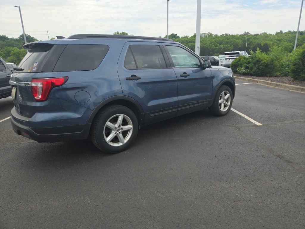 Used 2019 Ford Explorer FWD image 5