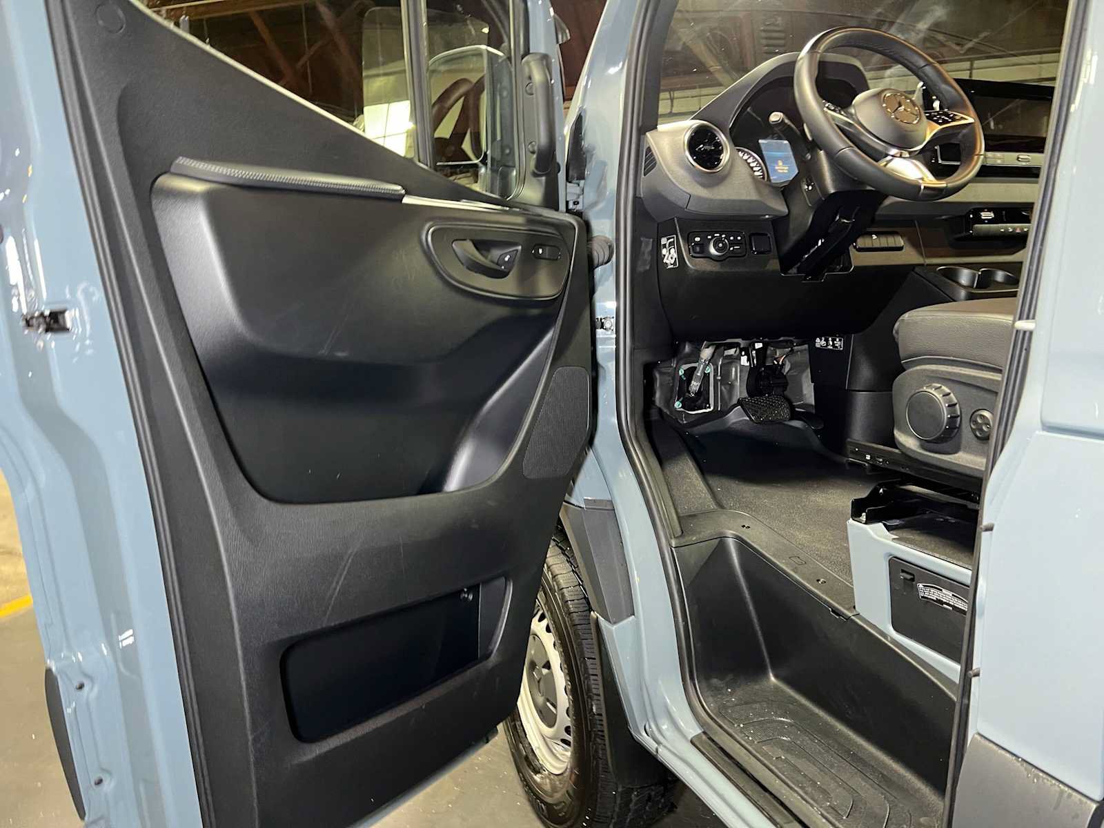 Used 2026 Mercedes-Benz Sprinter 2500 image 20