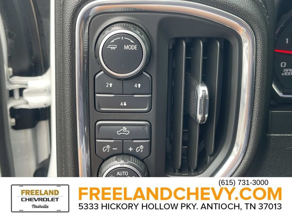 Used 2023 Chevrolet Silverado 2500 LT AWD/4WD image 33