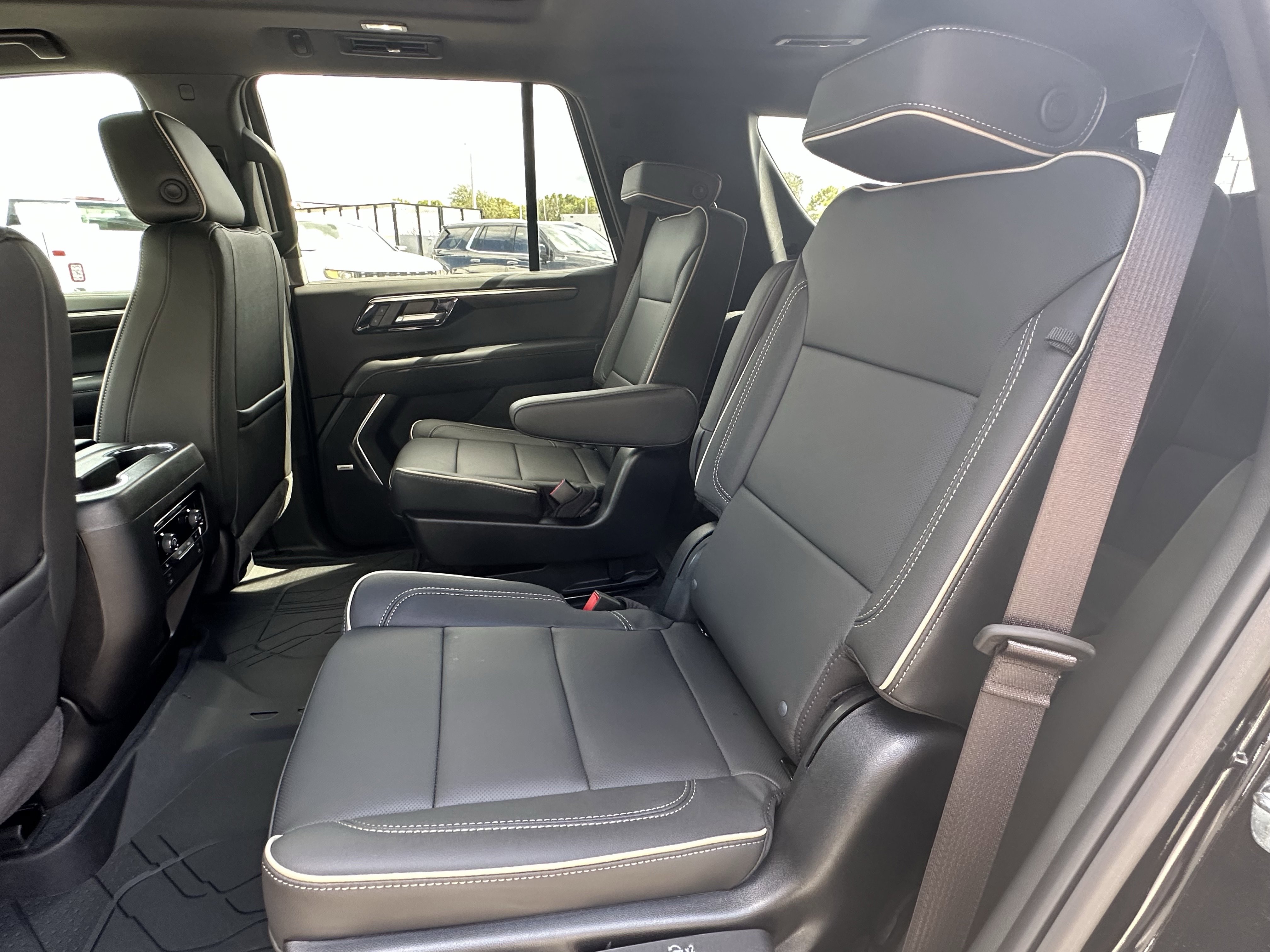 New 2026 Chevrolet Tahoe Premier w/ Sun And Tow Package image 38