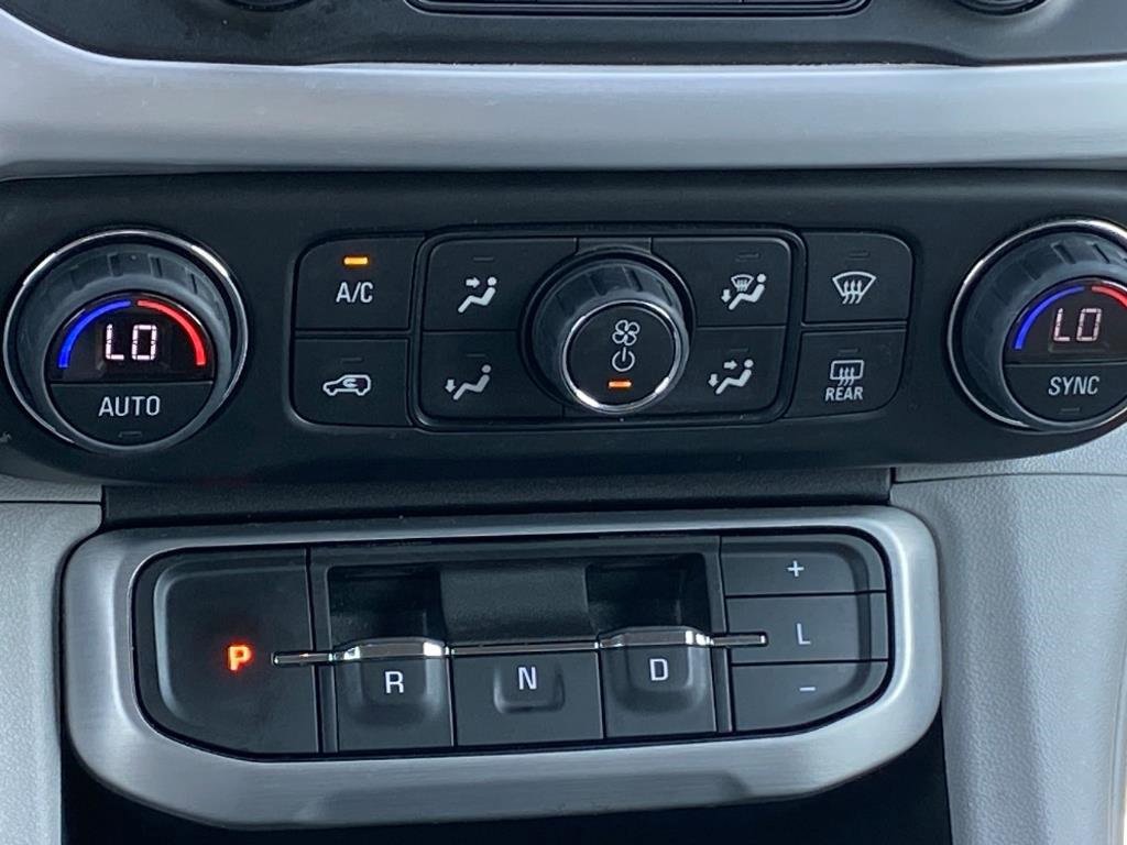 Used 2023 GMC Acadia SLT image 9