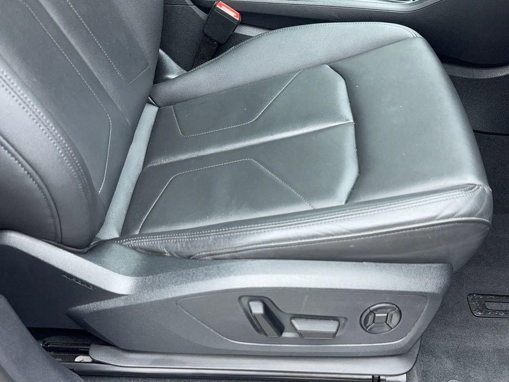 Used 2022 Audi Q3 2.0T Premium image 46