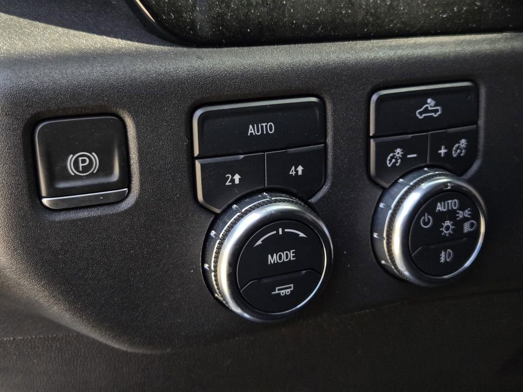 Used 2023 GMC Sierra 1500 Elevation image 17