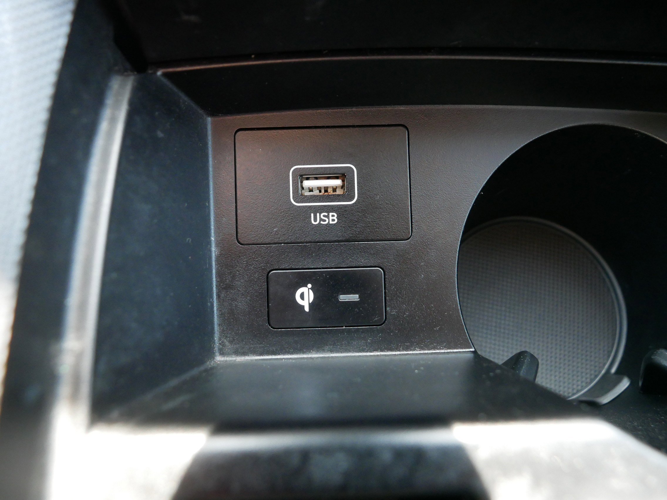 Used 2023 Hyundai Santa Fe SEL w/ Cargo Package image 33