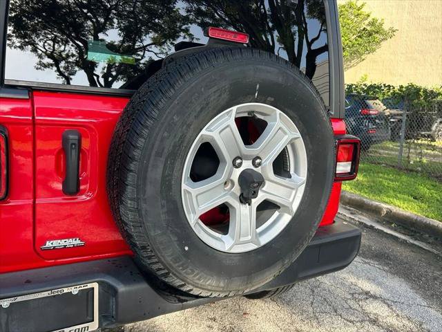 Certified 2022 Jeep Wrangler Unlimited Sport AWD/4WD image 44