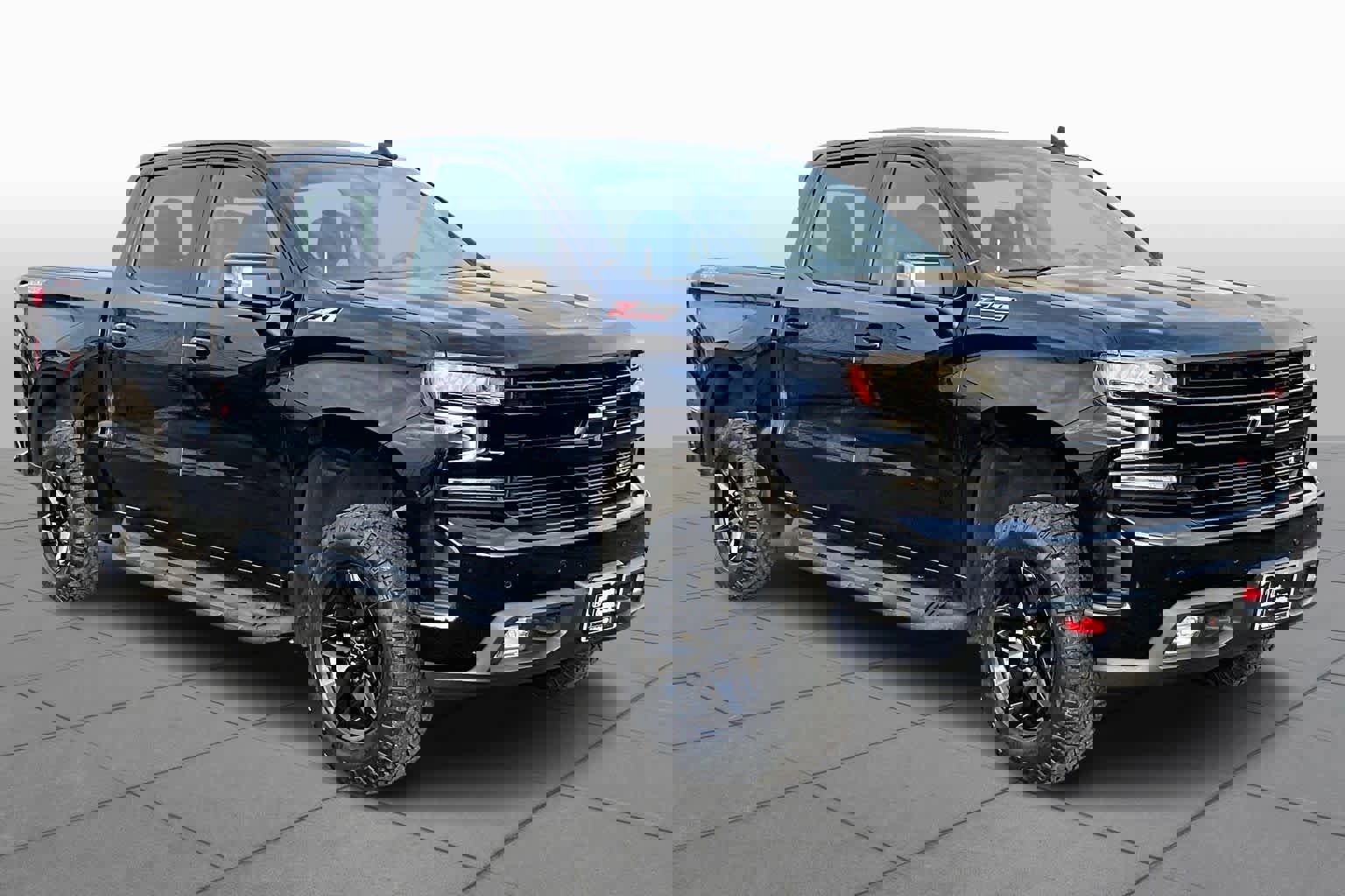 Used 2021 Chevrolet Silverado 1500 LT Trail Boss w/ Convenience Package II image 2