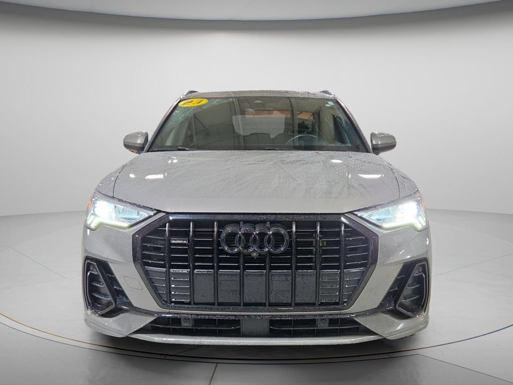Used 2023 Audi Q3 2.0T Premium Plus w/ Premium Plus Package AWD/4WD image 4