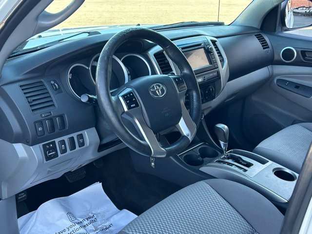 Used 2013 Toyota Tacoma 4x4 Access Cab V6 w/ SR5 Pkg image 17