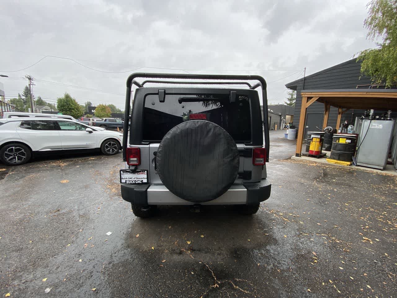 Used 2014 Jeep Wrangler Sahara AWD/4WD image 5