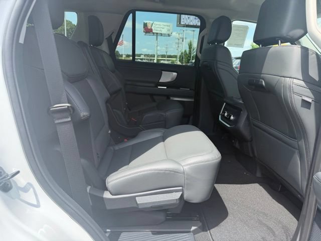 New 2026 Ford Expedition Active RWD image 12