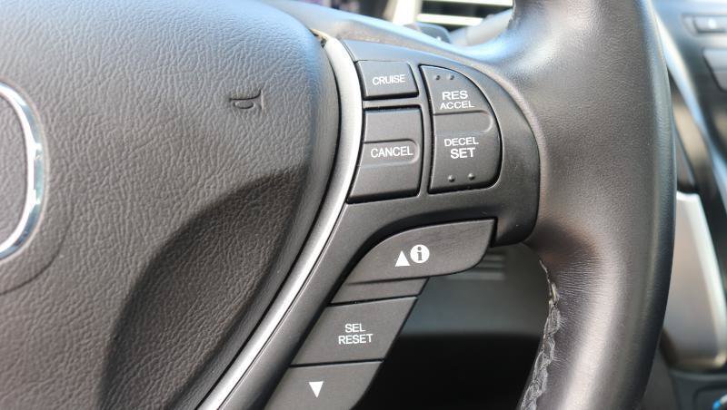 Used 2017 Acura ILX FWD image 9