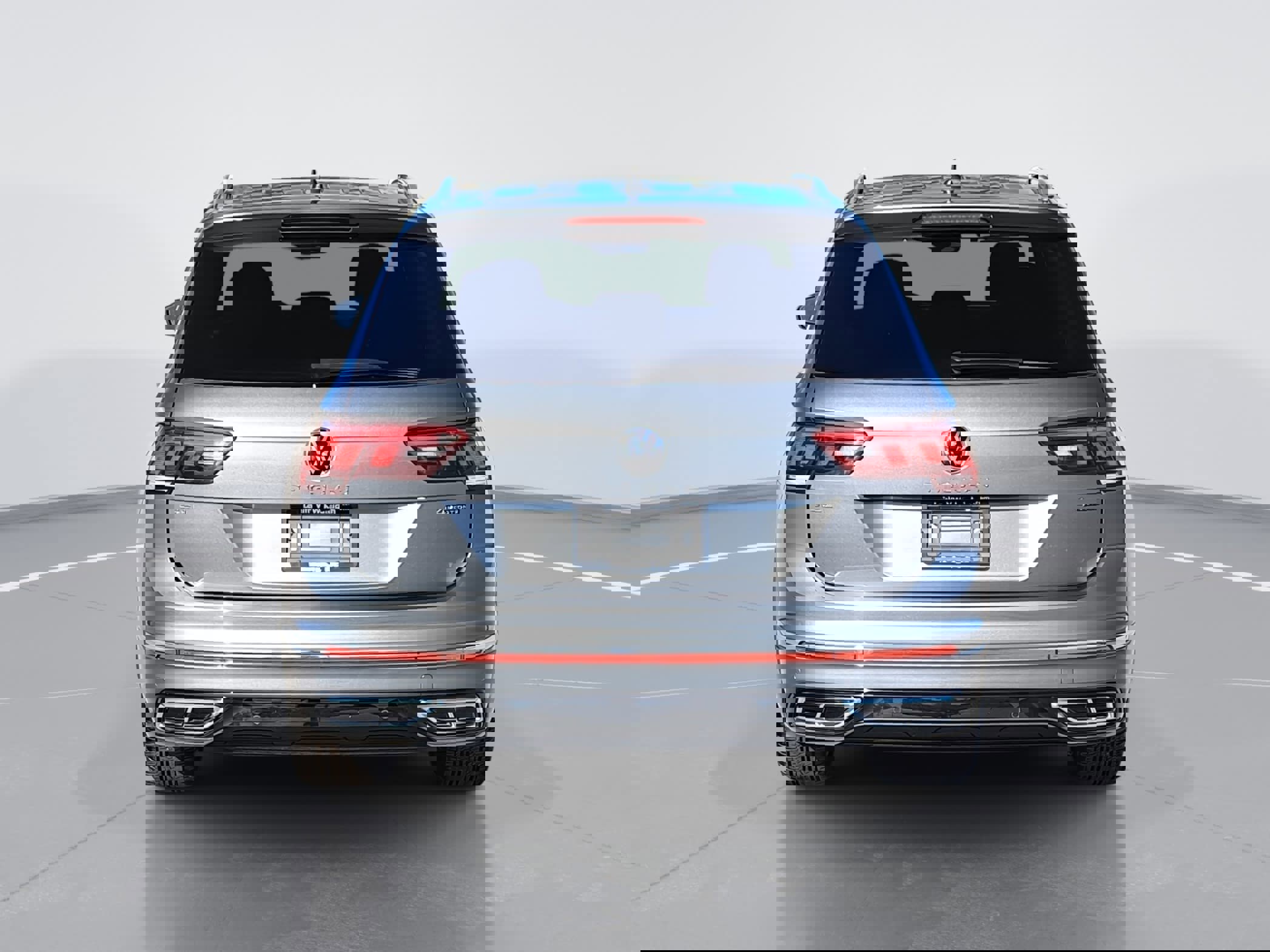 Certified 2024 Volkswagen Tiguan SEL R-Line image 4