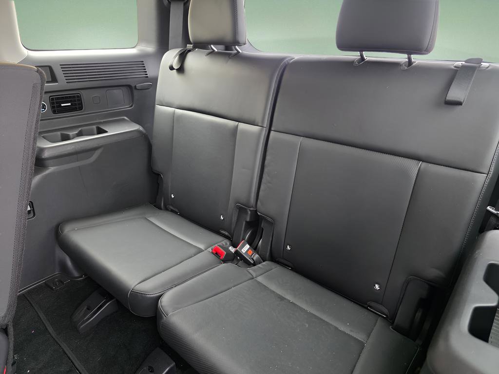 Certified 2025 Hyundai Santa Fe SEL image 16