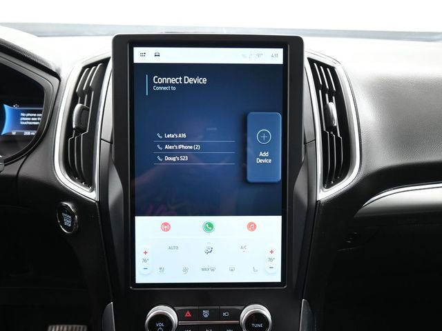 Used 2024 Ford Edge Titanium image 4