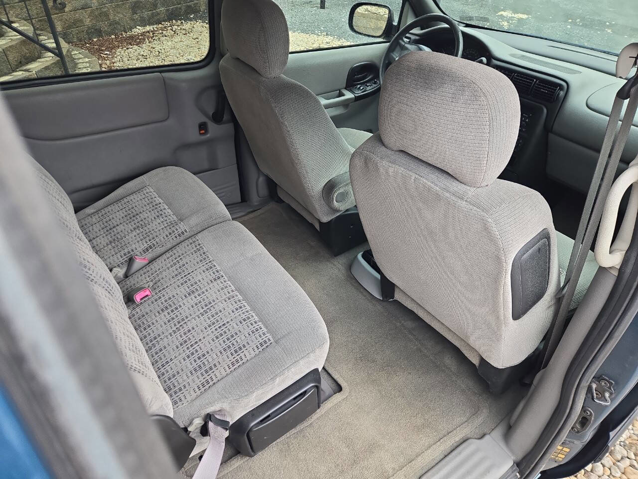 Used 2003 Chevrolet Venture LS FWD image 15