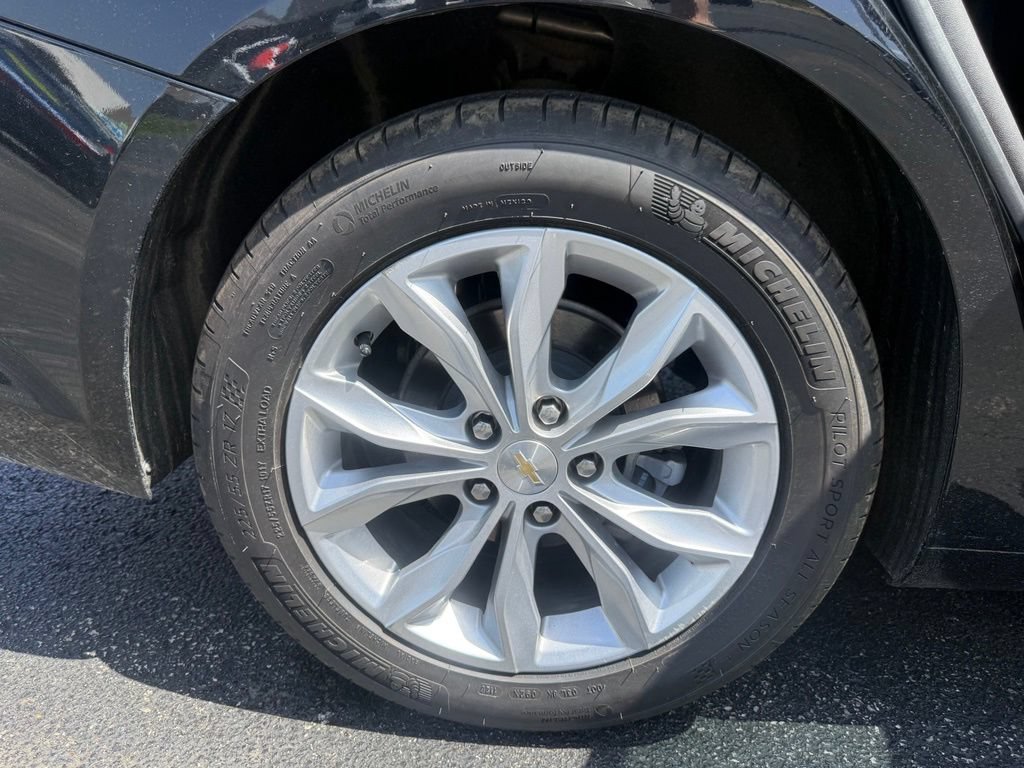 Used 2019 Chevrolet Malibu LT w/ Leather Package FWD image 39