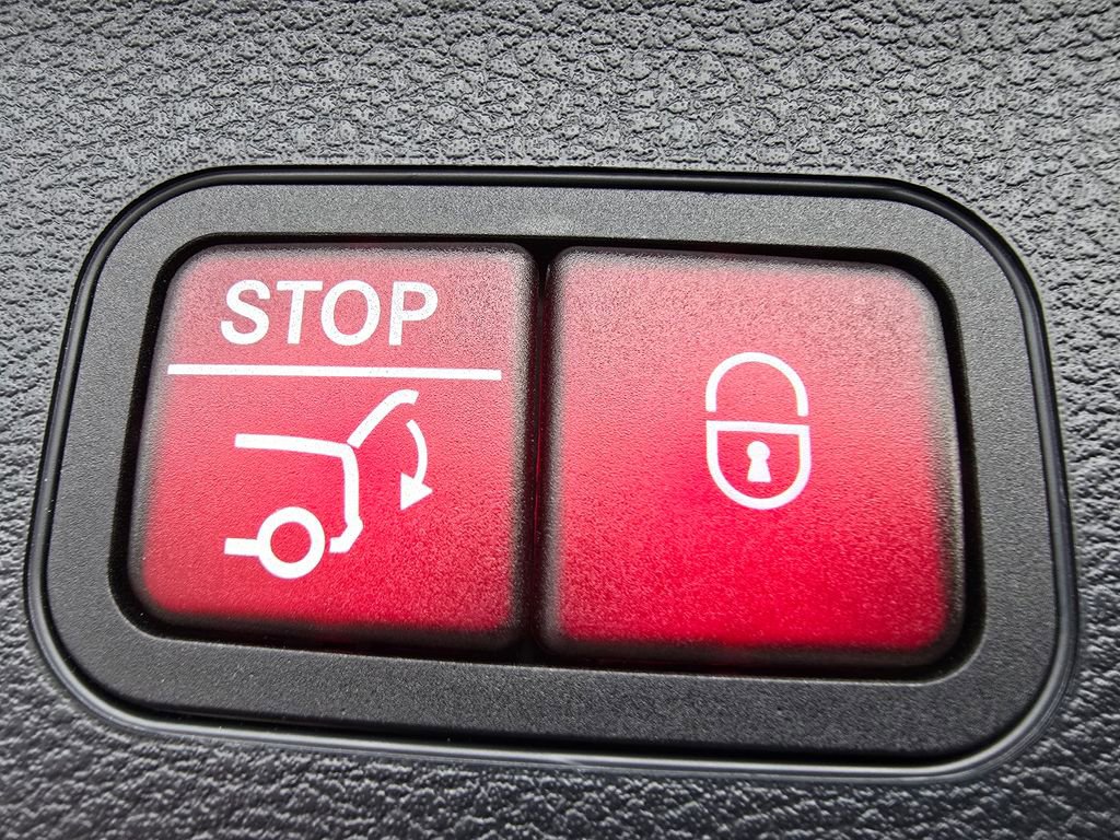 Certified 2024 Mercedes-Benz GLS 580 4MATIC image 20