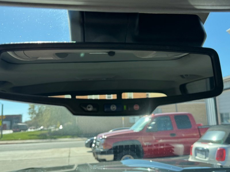 Used 2018 Chevrolet Silverado 1500 High Country image 14