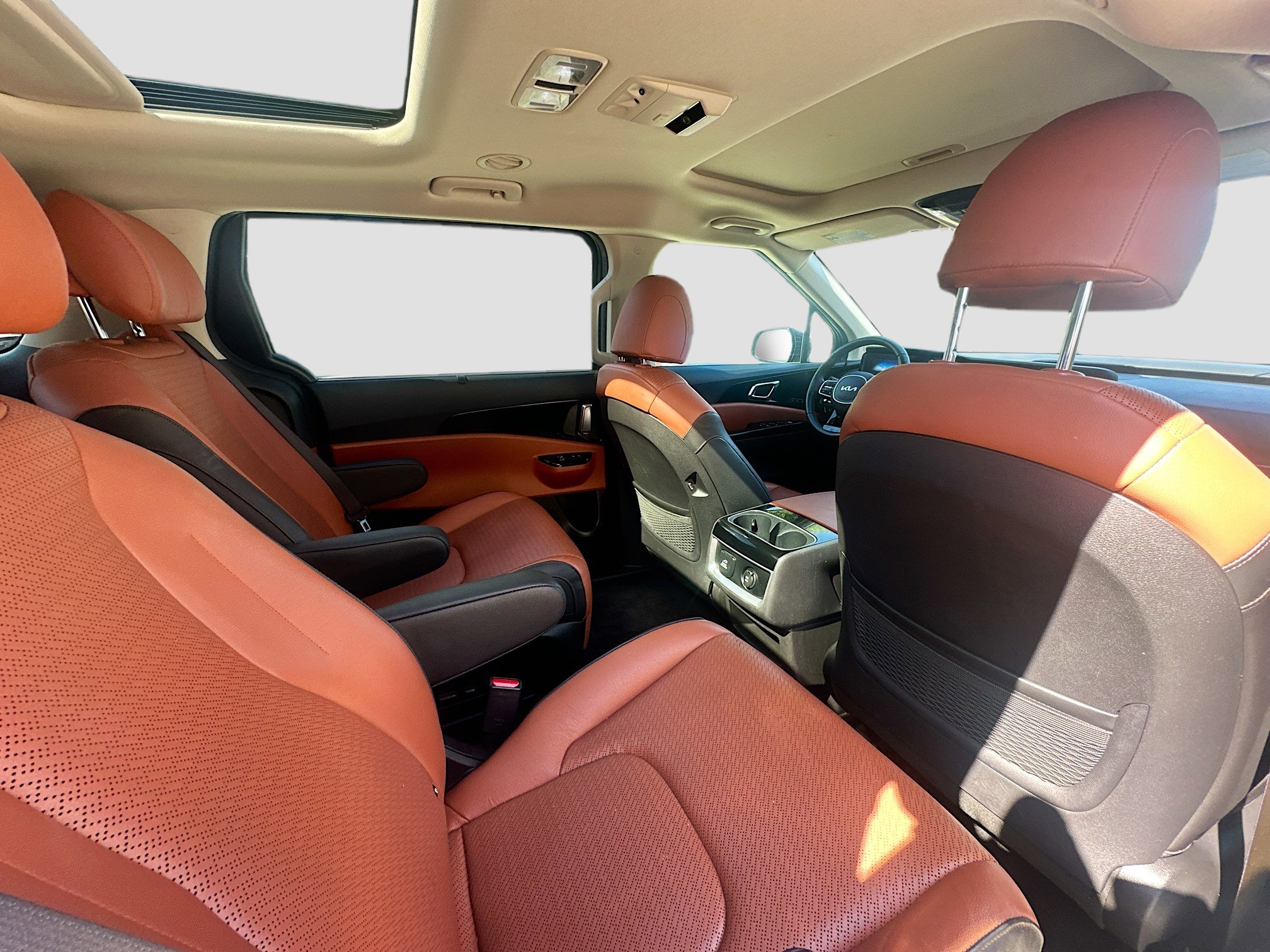 Used 2024 Kia Carnival SX Prestige image 31