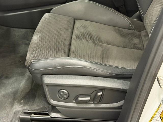 Used 2020 Audi SQ5 Premium Plus w/ Premium Plus Package AWD/4WD image 23