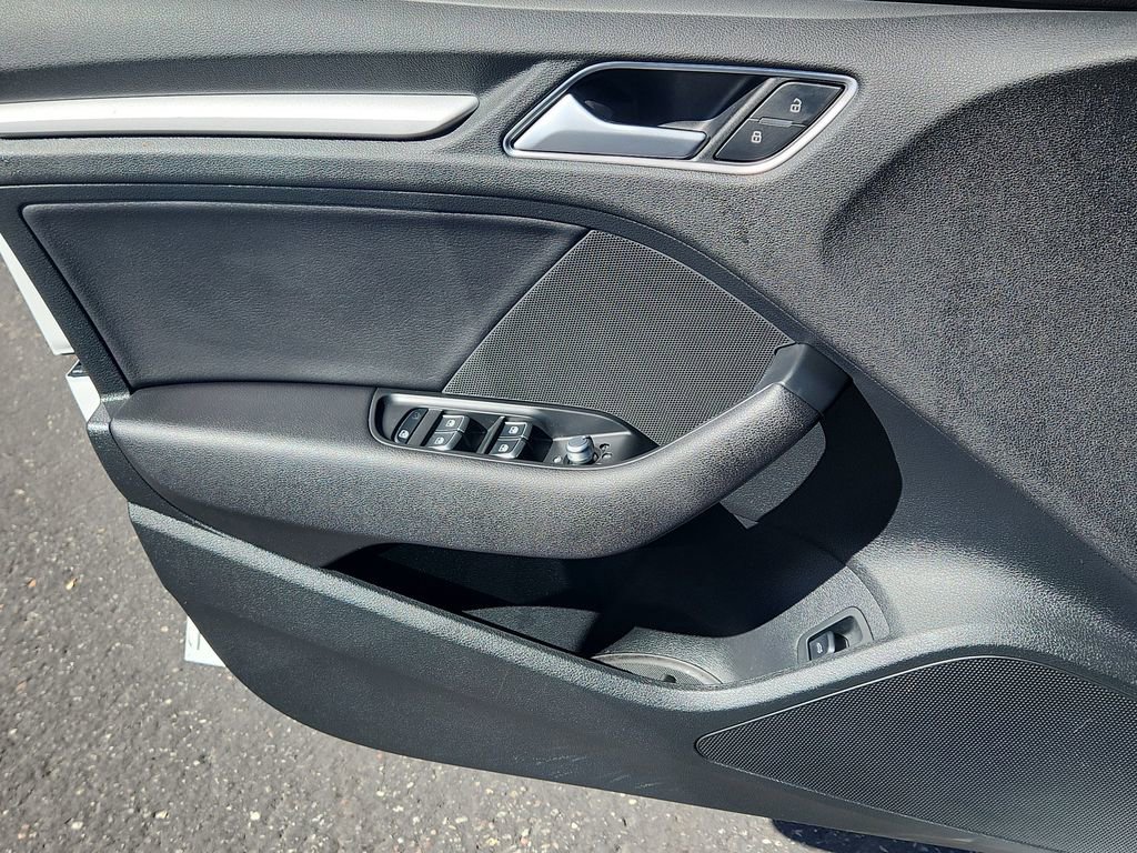 Used 2017 Audi A3 2.0T Premium image 6