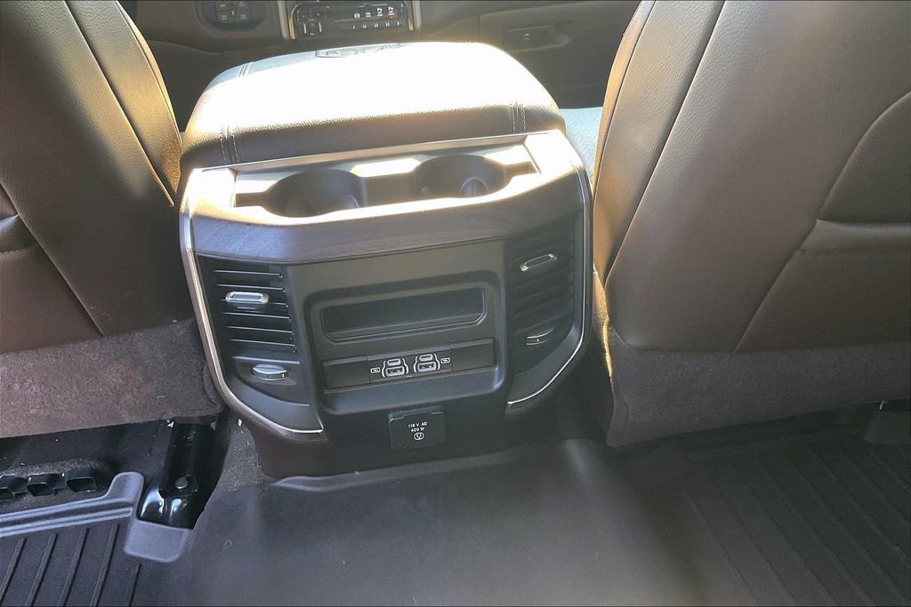 Used 2025 RAM 2500 Laramie AWD/4WD image 31