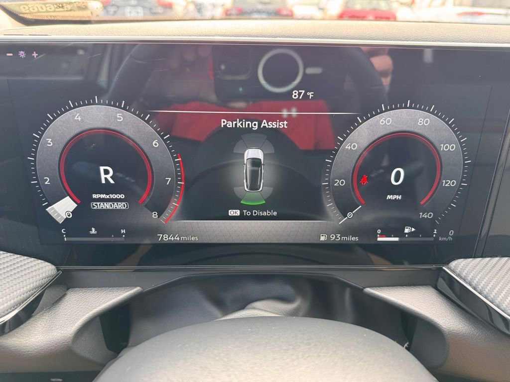 Used 2025 Nissan Kicks SR image 23