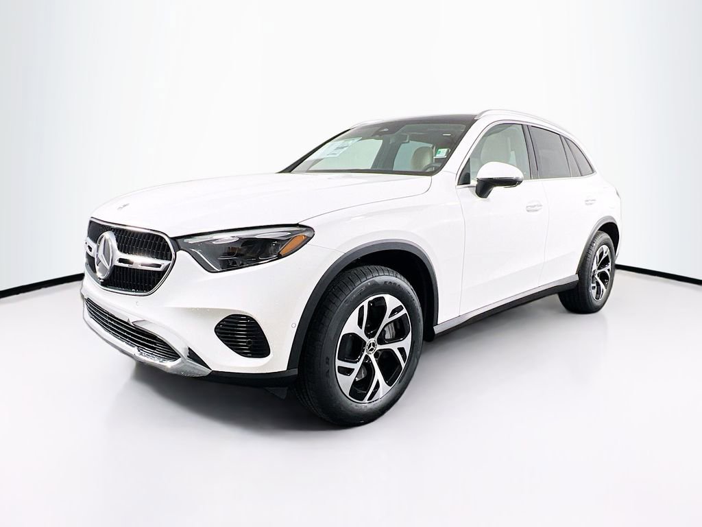 Used 2026 Mercedes-Benz GLC 350e 4MATIC image 3