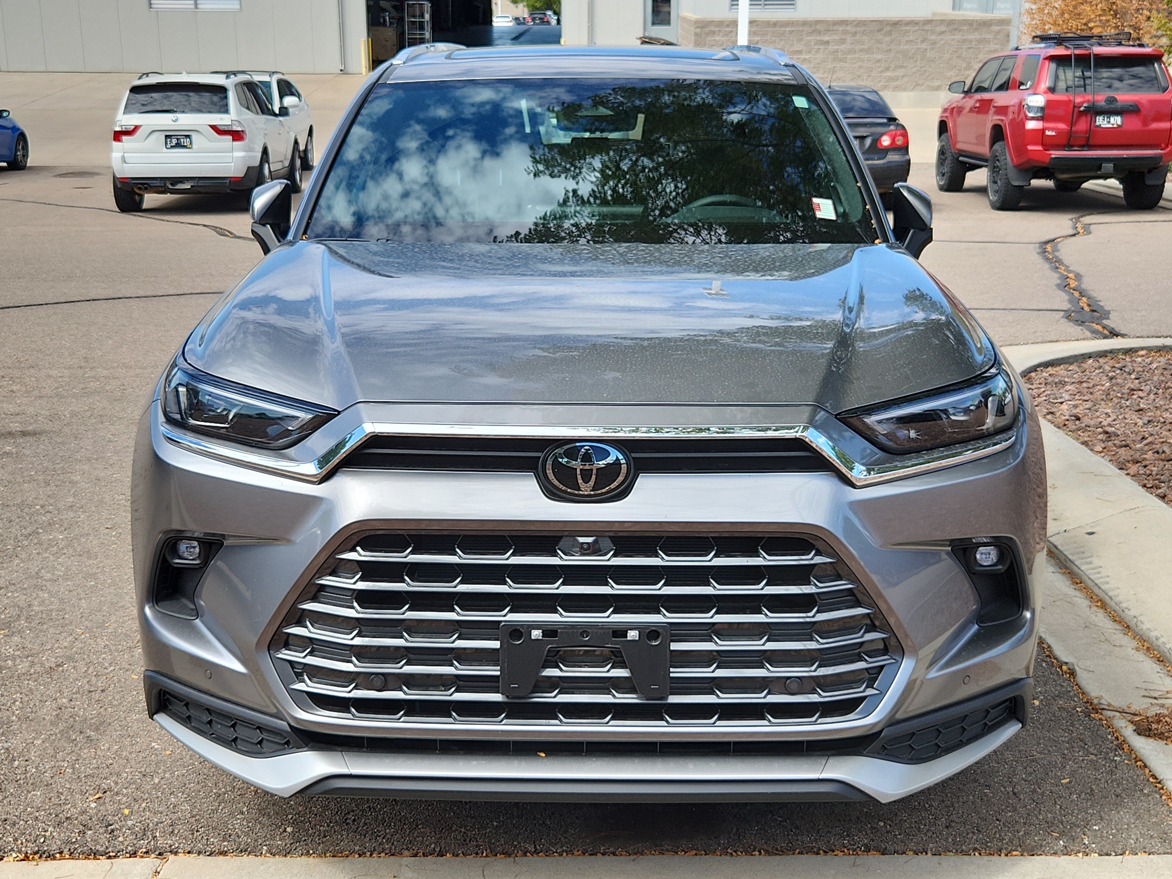 Used 2025 Toyota Grand Highlander AWD Hybrid image 2